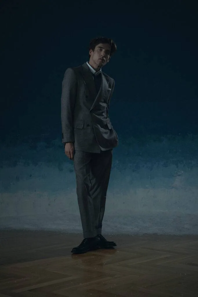 Zweireihiger grauer Glencheck Anzug aus Super 120 Wolle — Monokel Berlin