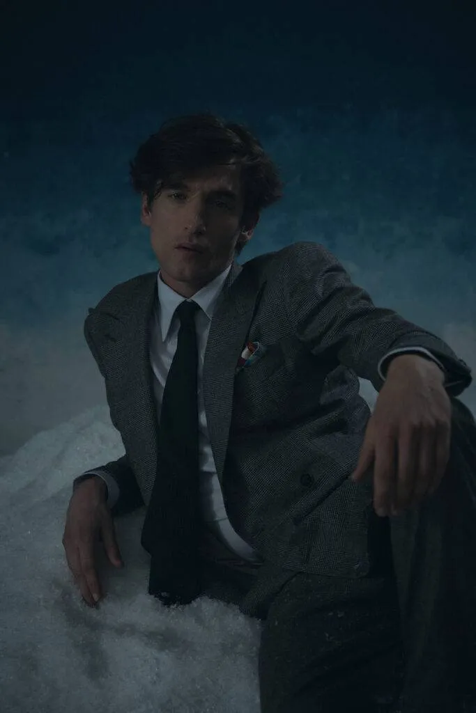 Zweireihiger grauer Glencheck Anzug aus Super 120 Wolle — Monokel Berlin