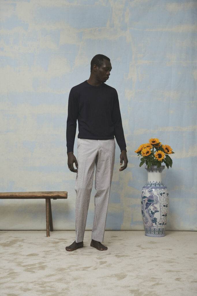 Weißes gewaschenes Fine Twill Hemd mit Schillerkragen — Monokel Berlin