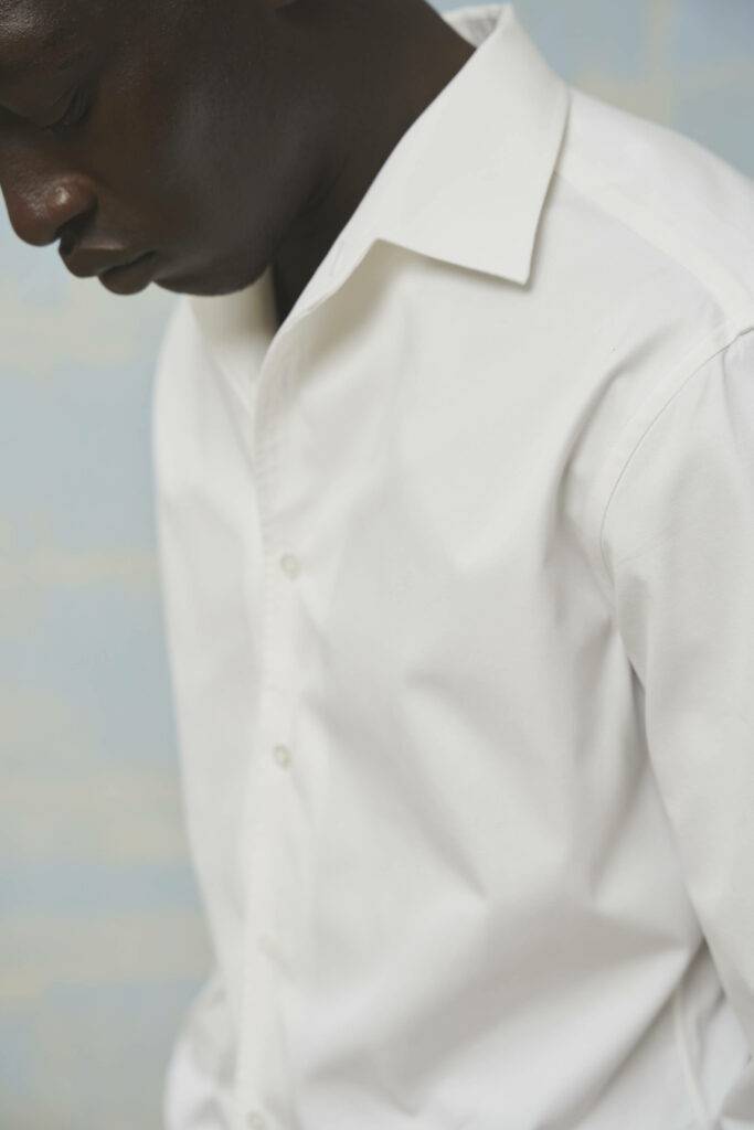 Blau-weißer Seersucker Zweireiher Anzug — Monokel Berlin