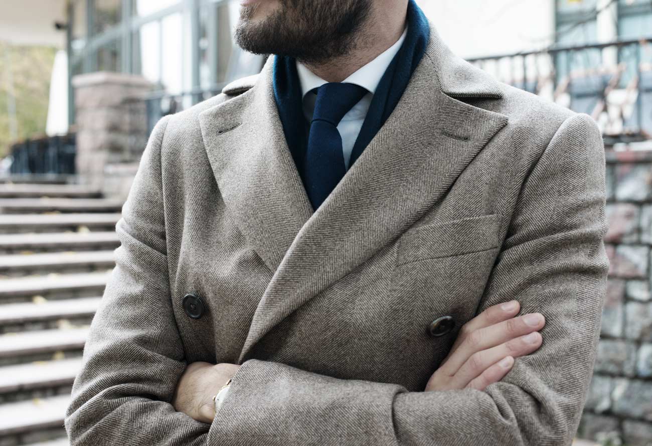 Stilvoll in den Winter: So kombiniert ihr Sakko, Mantel, Schal und Co.