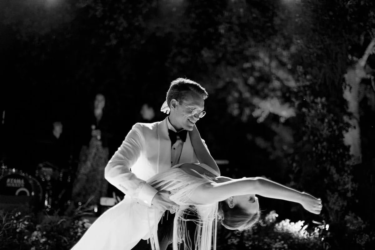 Dinner Jacket mit schwarzer Fliege — Monokel Berlin