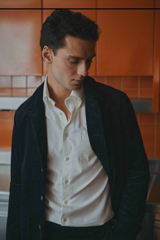 Marineblauer Casual Utility Maßanzug aus Stretch-Cord — Monokel Berlin