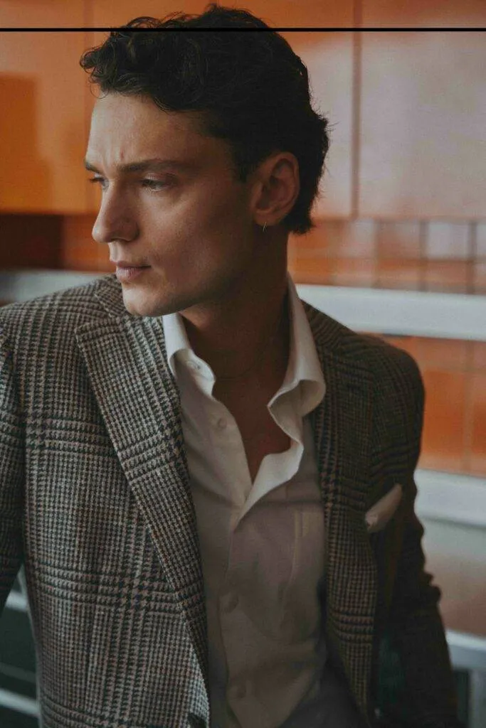 Jadengruen-beiges Glencheck-Sakko mit Zimtfarbenem Überkaro — Monokel Berlin