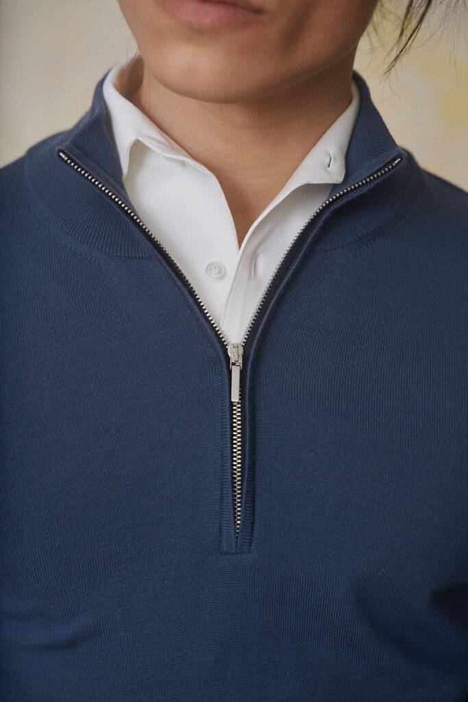 Half-Zip aus S160 ultrafeiner Merinowolle von Loro Piana — High-End Smart Casual — Monokel Berlin