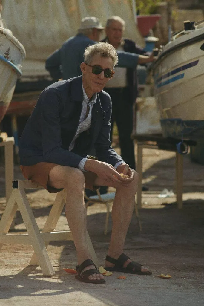 Indigo Explorer Jacket mit Button Down Maßhemd und Cognac Bermuda nach Maß