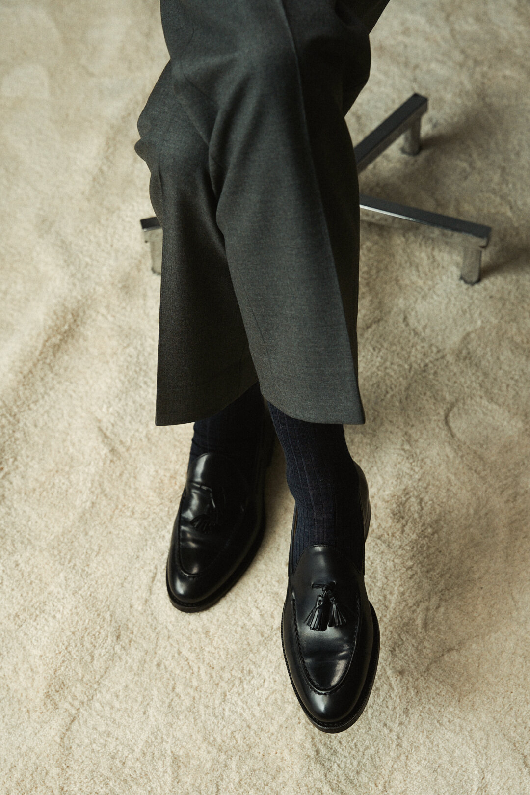 Grey Twill Anzug mit Light Blue Poplin Fil-A-Fil Hemd, Ansicht 8