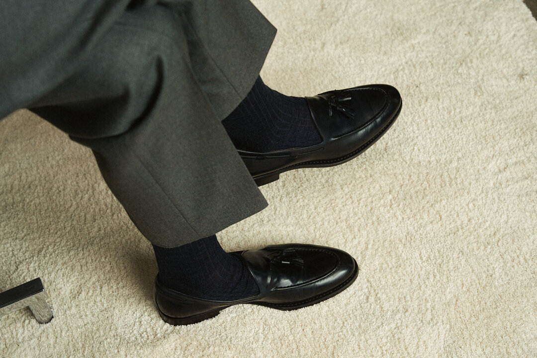 Grey Twill Anzug mit Light Blue Poplin Fil-A-Fil Hemd, Ansicht 11