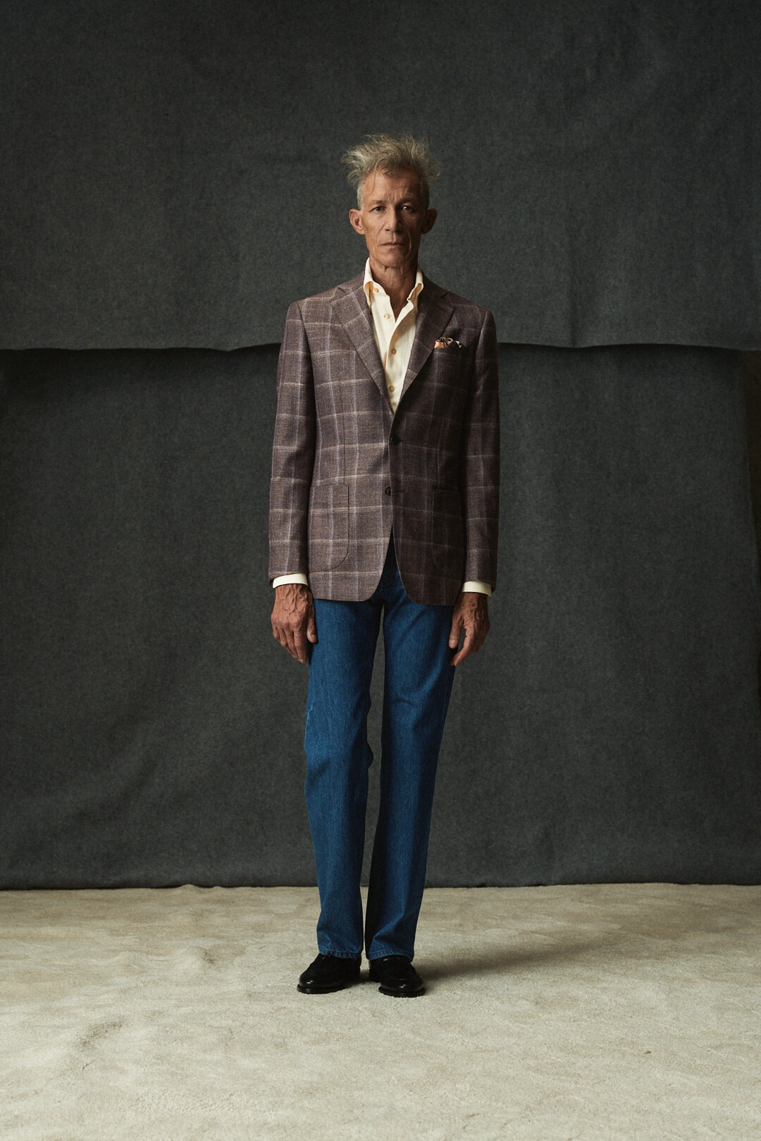 Purple Sharkskin Sakko mit Cream Flannel Hemd und Hose, Ansicht 2