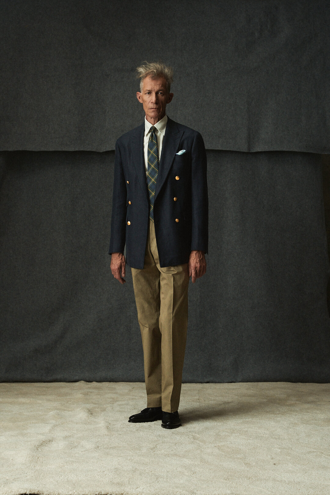 Navy Blue Double Breasted Sakko mit Sage Stripe Oxford und Grape Leaf Hose — Monokel Berlin Herbst | Winter 2026 Lookbook