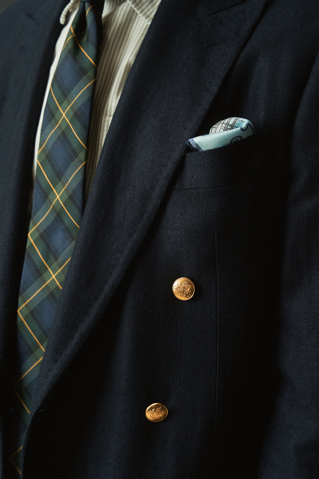 Navy Blue Double Breasted Sakko mit Sage Stripe Oxford und Grape Leaf Hose, Ansicht 5