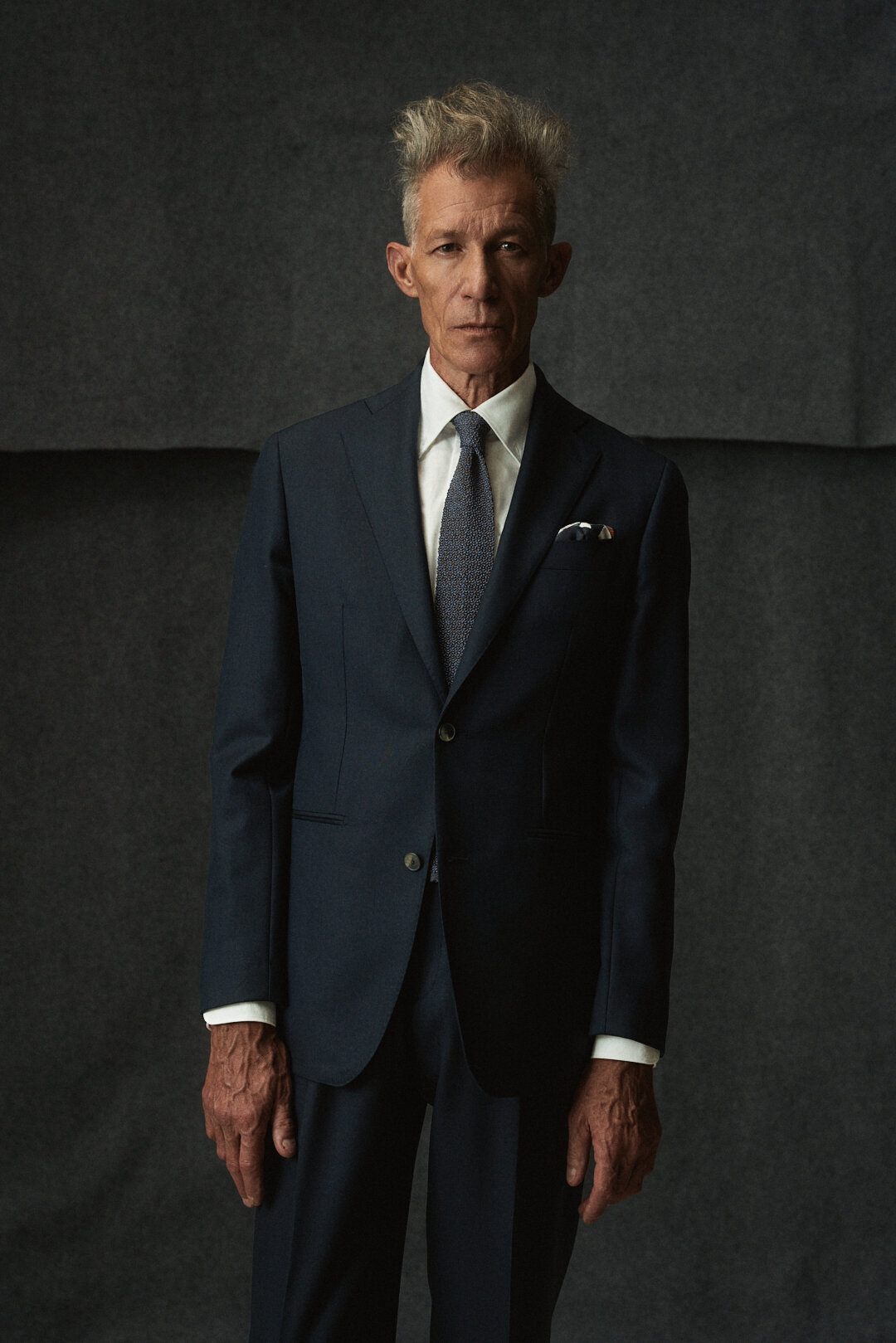Midnight Blue Sharkskin Anzug mit White Oxford Hemd, Ansicht 5