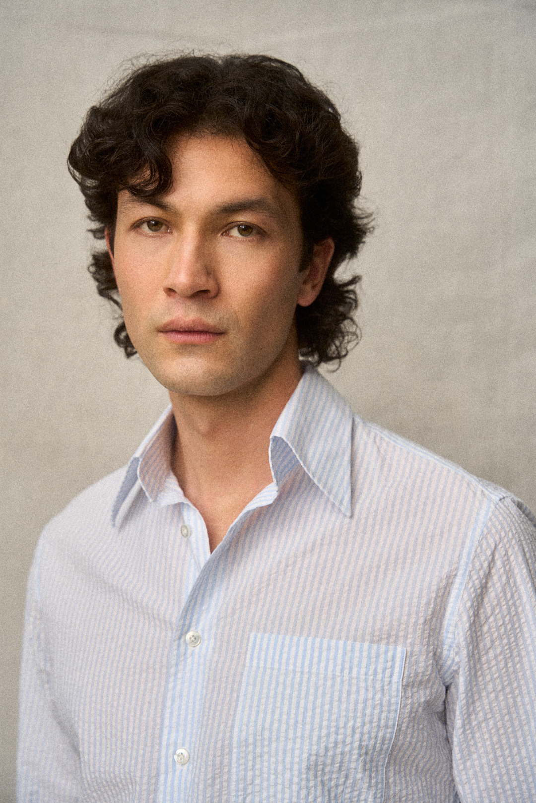 Storm Blue Wool-Silk-Linen Hose mit Seersucker-Hemd, Ansicht 3