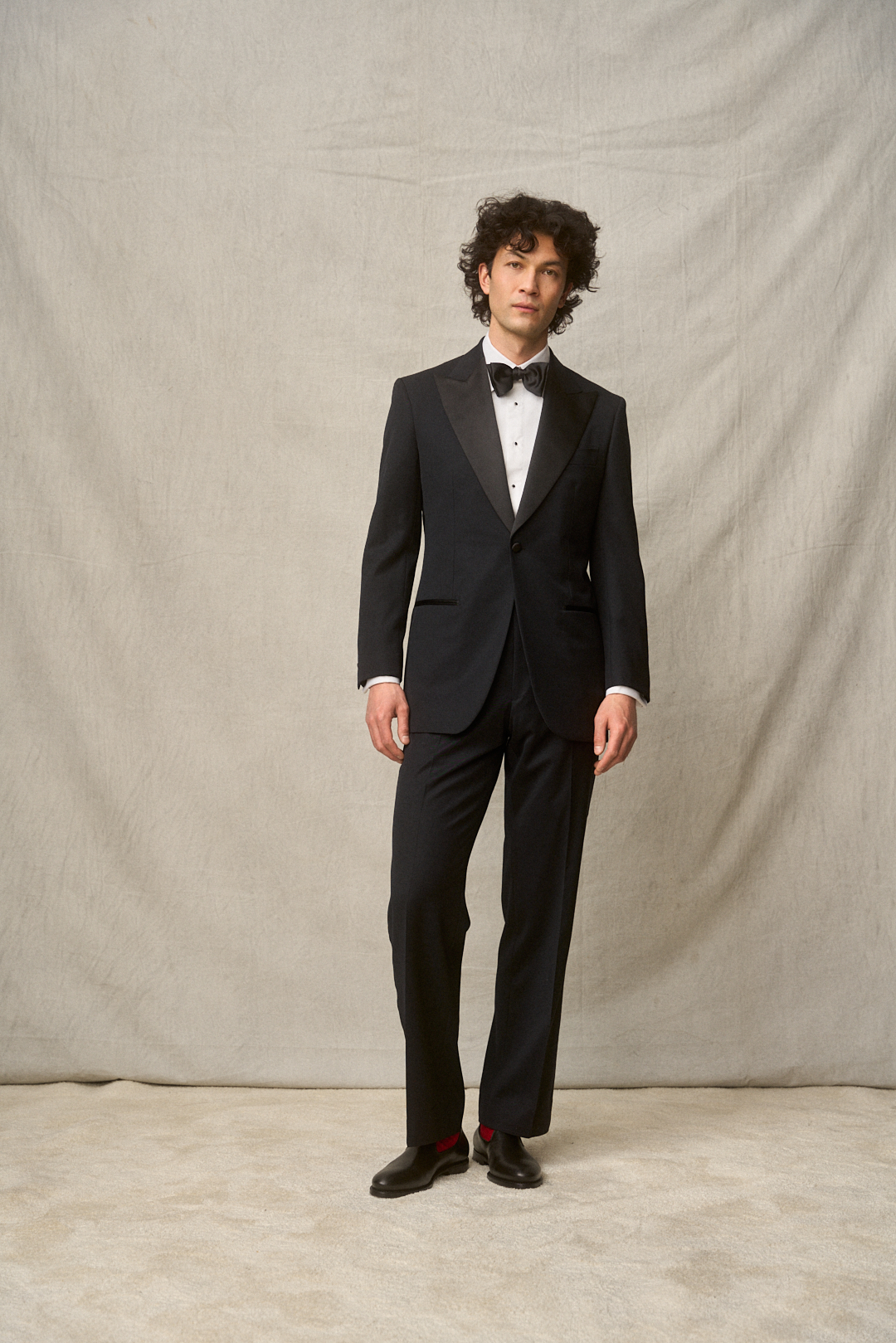 Midnight Blue S150 Gabardine Smoking mit Fliege, Ansicht 2