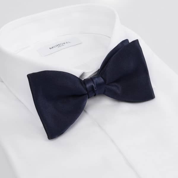 Dunkelblaue Fliege für Smoking und Abendgarderobe