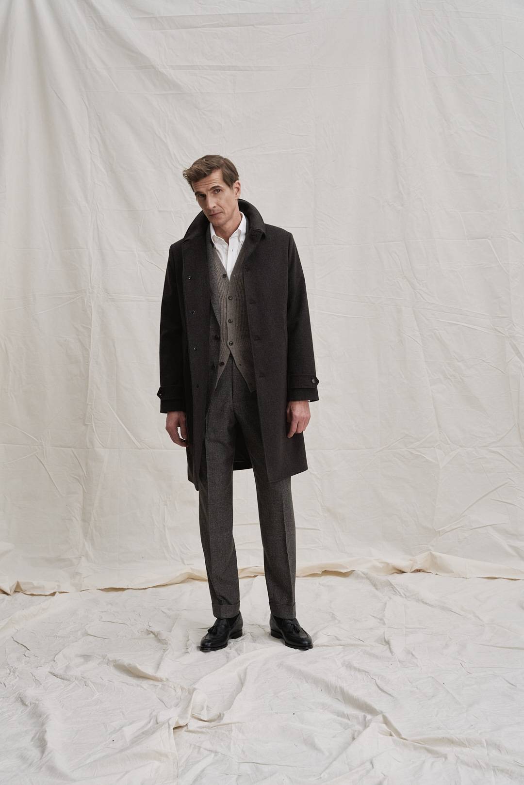 Brauner Carcoat Maßmantel — Monokel Berlin