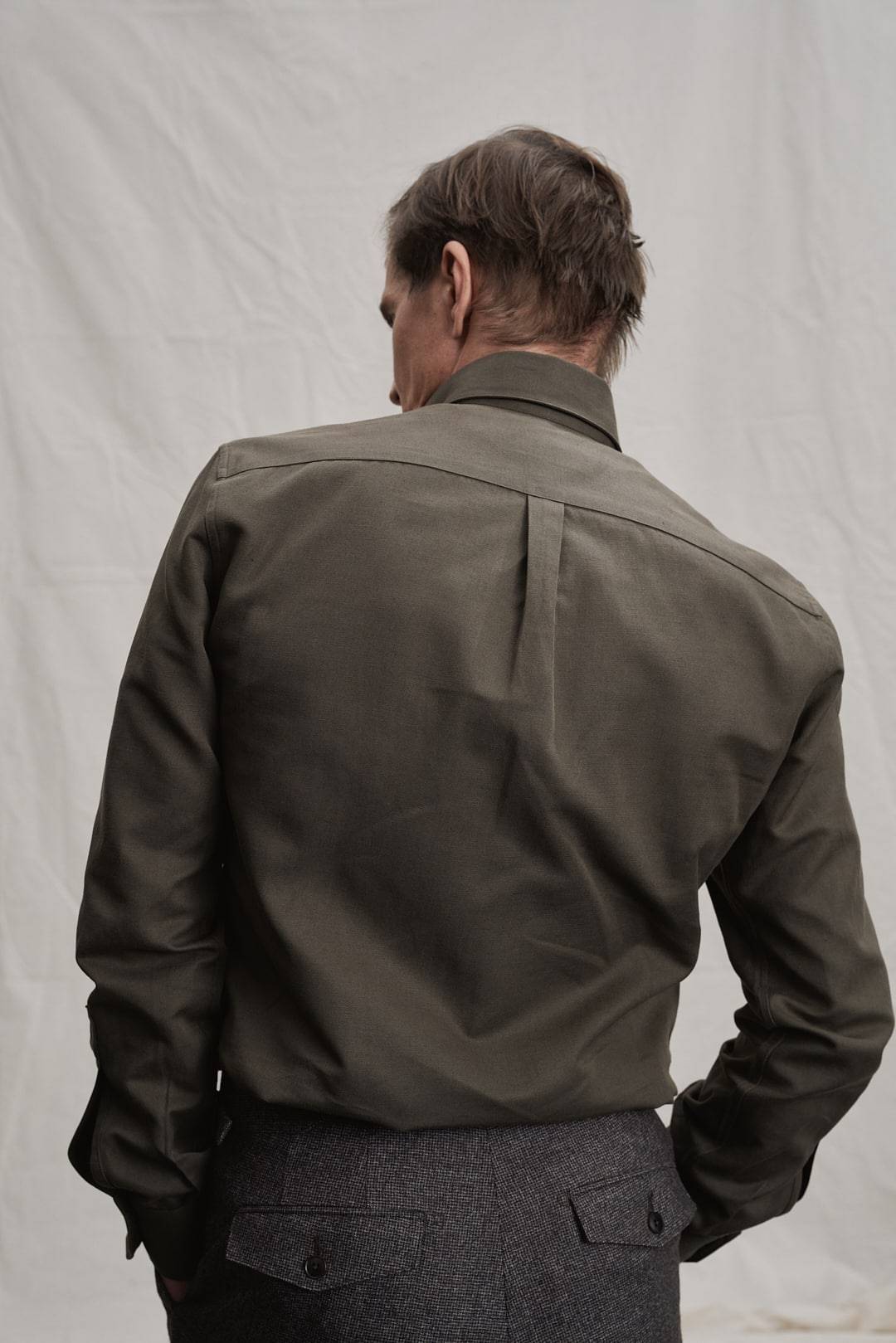 Dark Olive Cotton-Linen Overshirt — Monokel Berlin