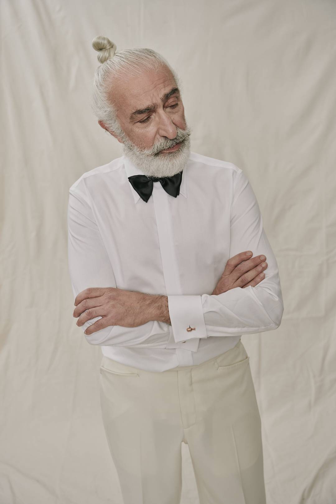 Smoking Maßhemd mit verdeckter Knopfleiste in weiß