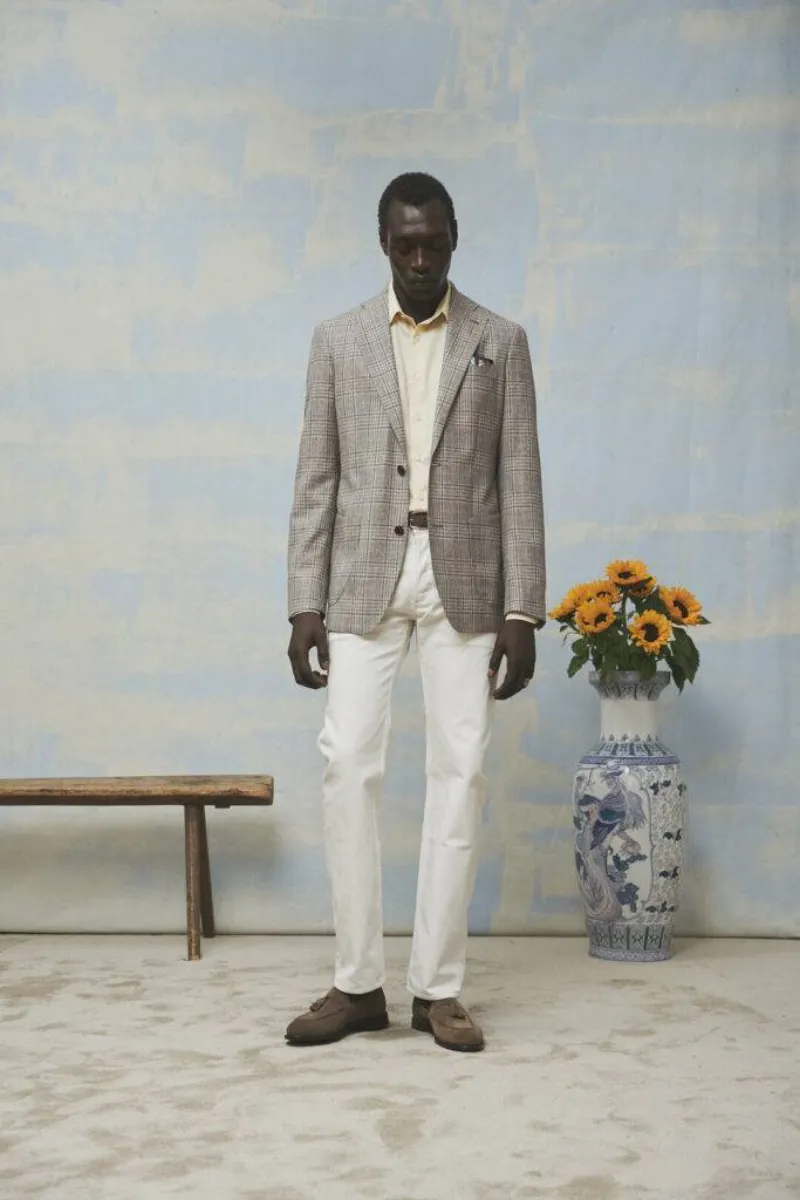 Business-Anzug nach Maß in München — leichter Sommeranzug von Monokel Berlin