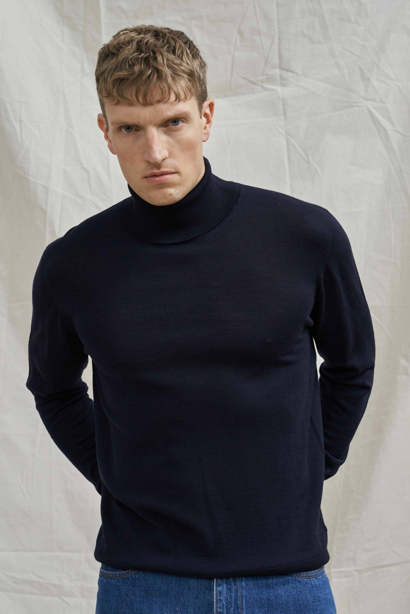 Marineblauer Merino Rollkragen Pullover