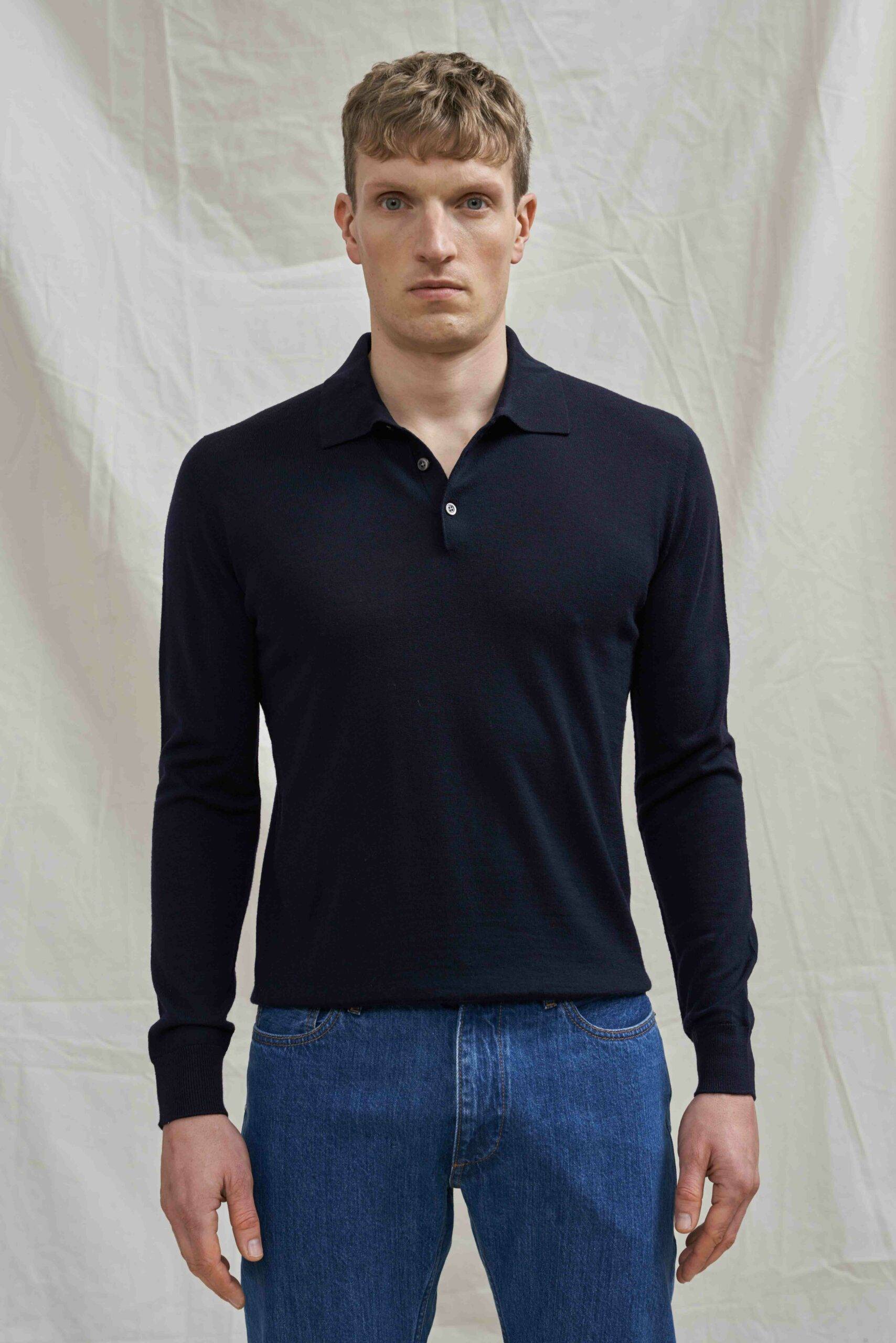 Marineblaues Merino Polo