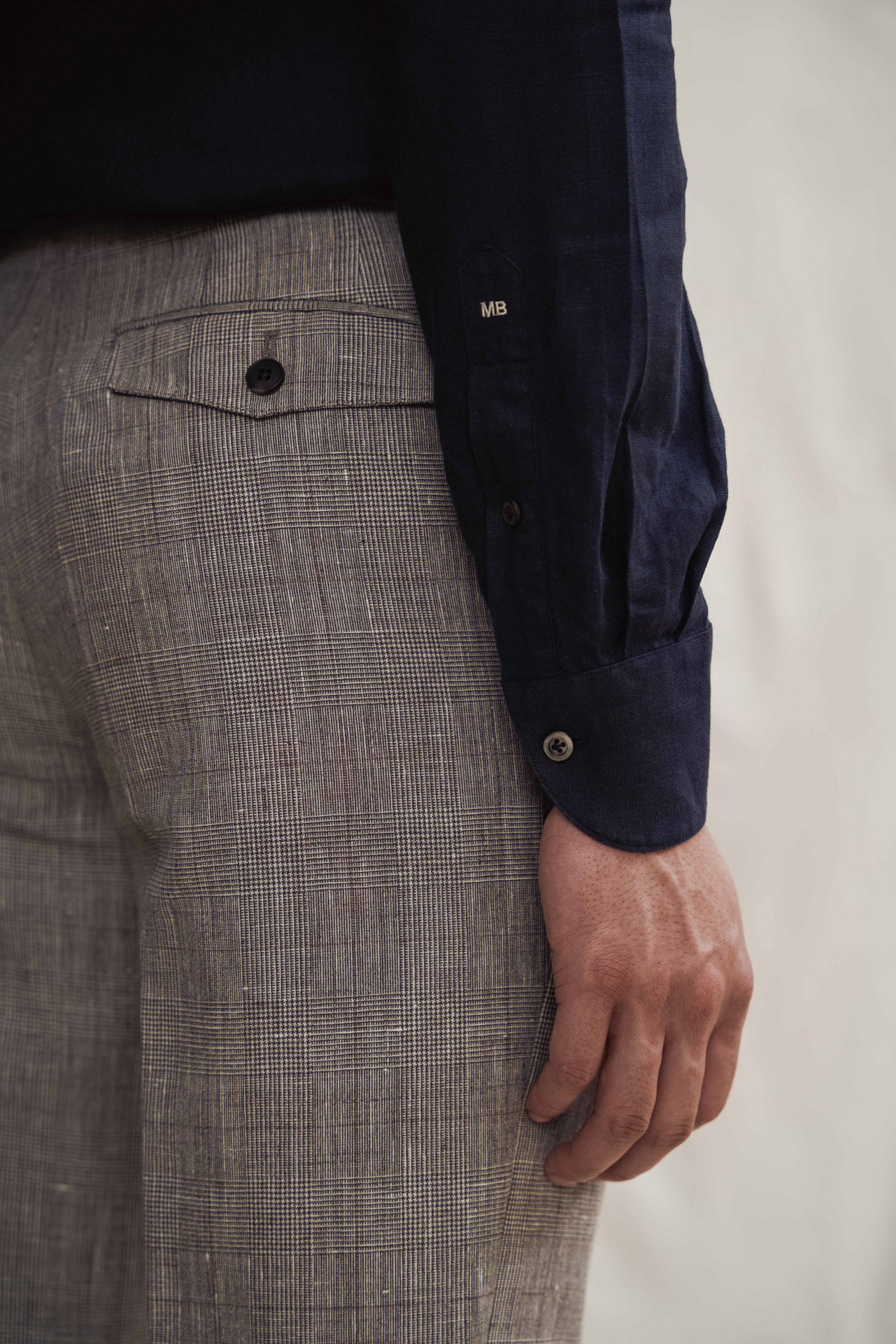 Navy Blue Leinen Maßhemd — Monokel Berlin