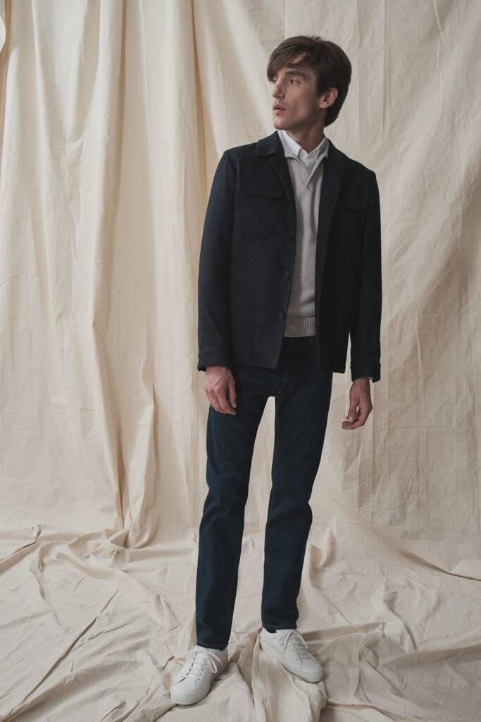 Utility Jacket in schwarz-blauer Alpaka-Leinenmischung mit Selvedge Jeans — Monokel Berlin