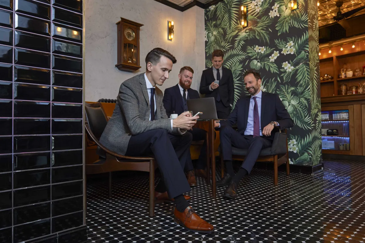 Venture Idea individuelle Berater-Outfits