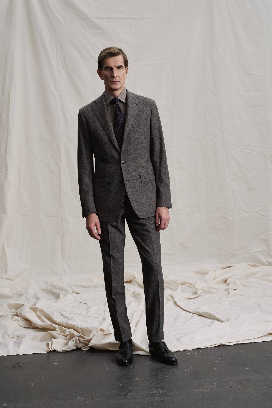 Cedar brown Mouline Wollflanell Maßanzug — Monokel Berlin