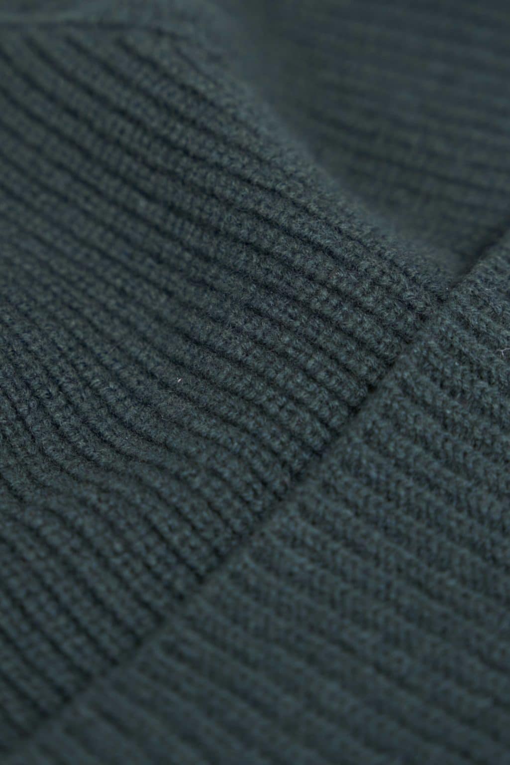 Beanie Kaschmir Wolle Dunkelgrün Detail