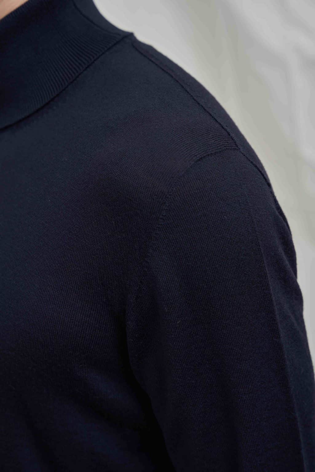Marineblauer Merino Rollkragen Pullover