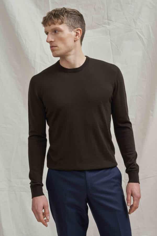 Dunkelbrauner Merino Rundhals Pullover